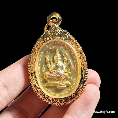 泰国去金佛寺请佛牌/泰国寺庙请佛牌