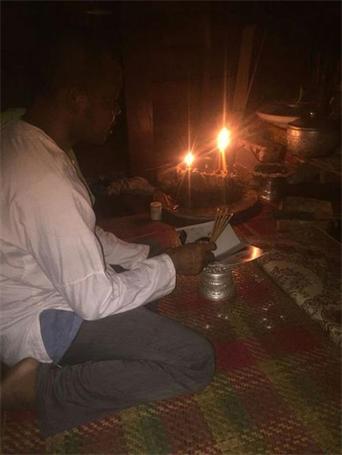 泰国孔雀法师情降法事/泰国孔雀师傅阿赞般雅